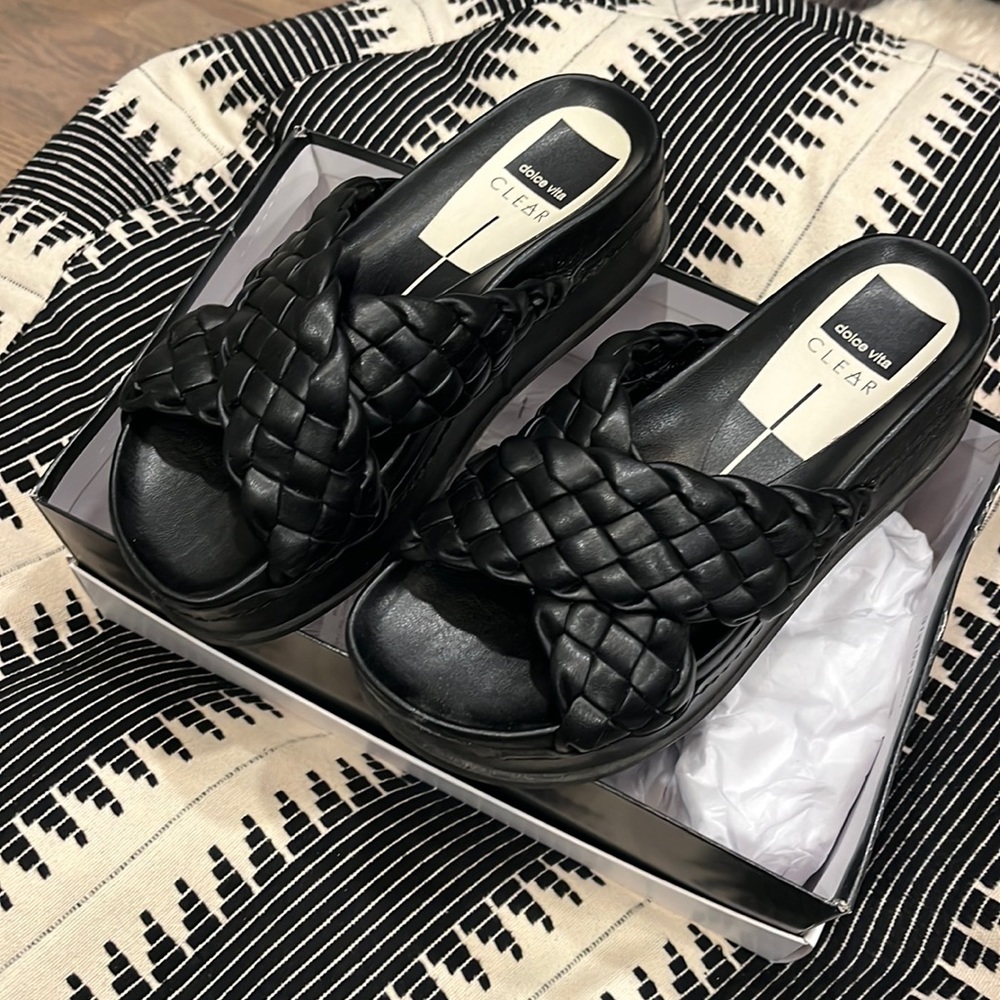 Black dolce vita platform sandals